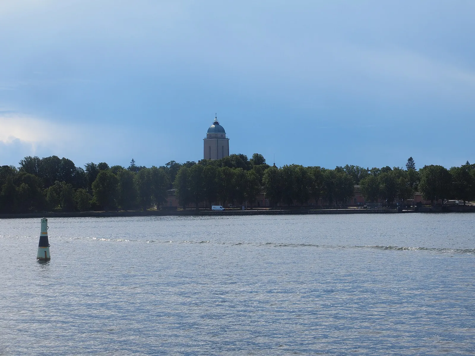 Wyspa w fińskim archipelagu — krajobraz bliski twórczości Tove Jansson