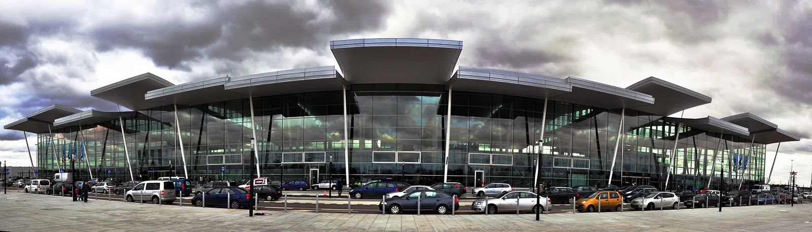 Terminal lotniska we Wrocławiu