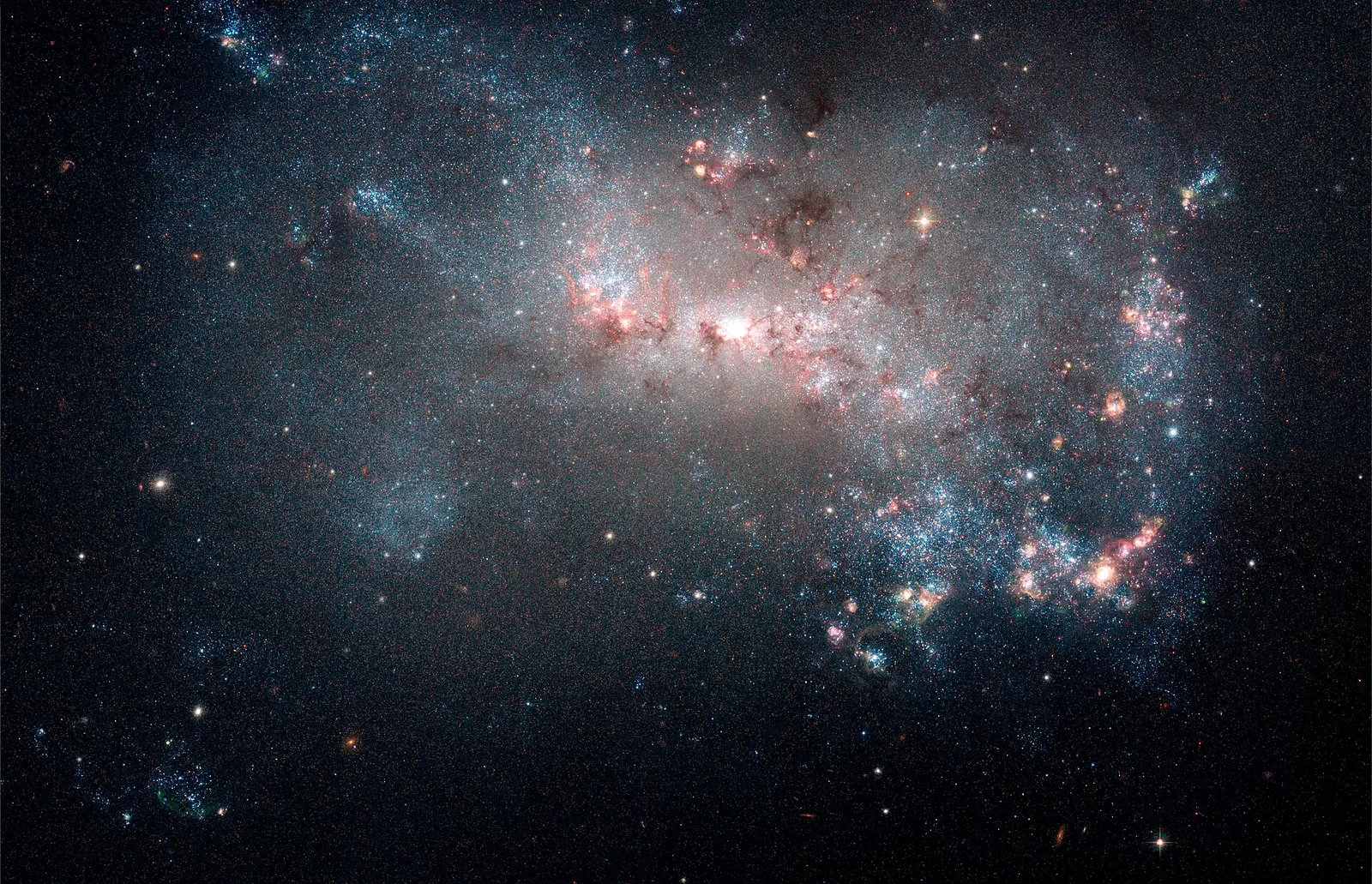 Gwiazdy w kosmosie — zdjęcie z Teleskopu Hubble'a (ilustracyjne)
