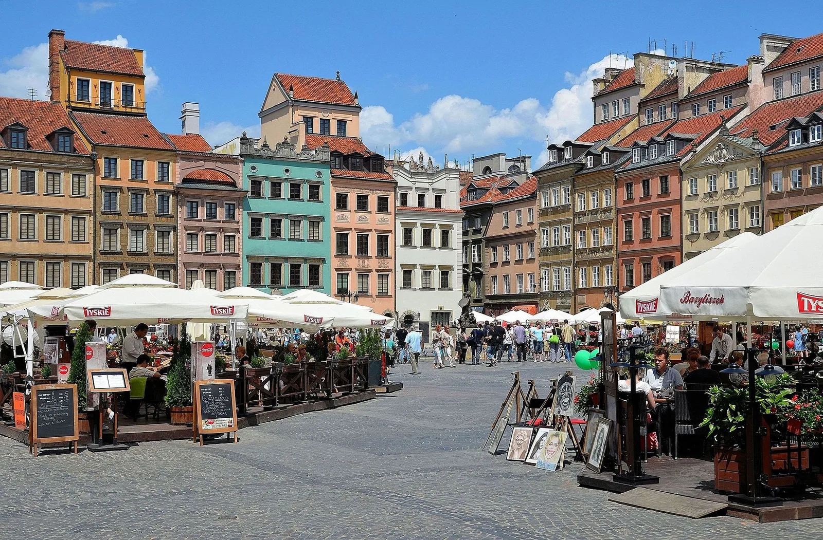 Rynek Starego Miasta w Warszawie, przy którym mieści się Muzeum Literatury