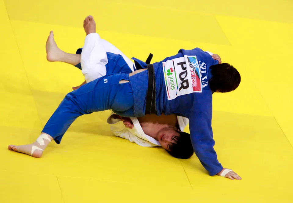 Pojedynek judo (zdjęcie ilustracyjne)