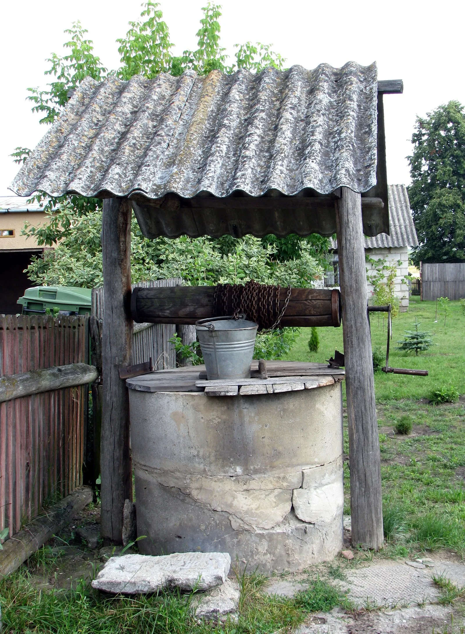 Wiejska studnia